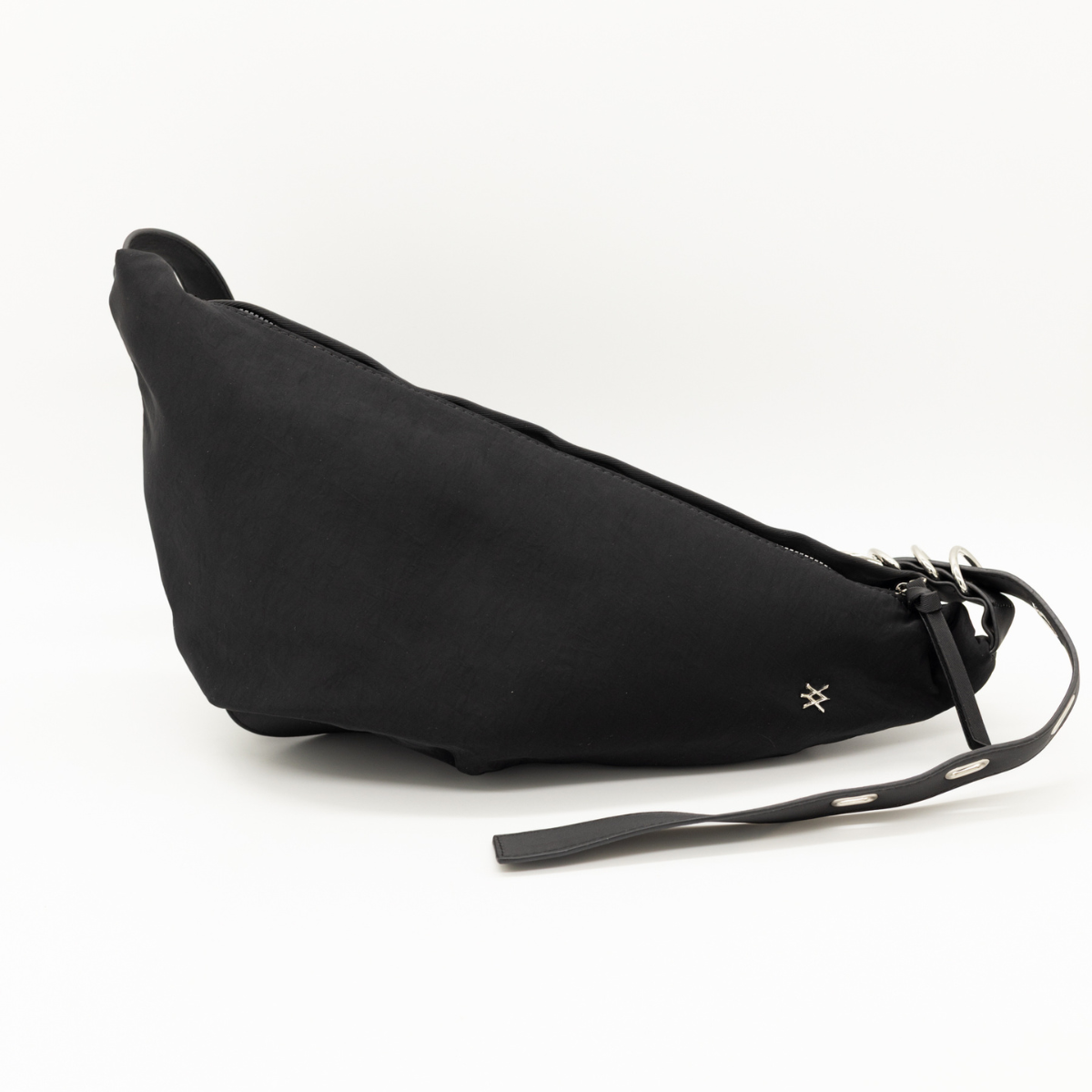 Bandolera Nice de Amayra, diseño triangular